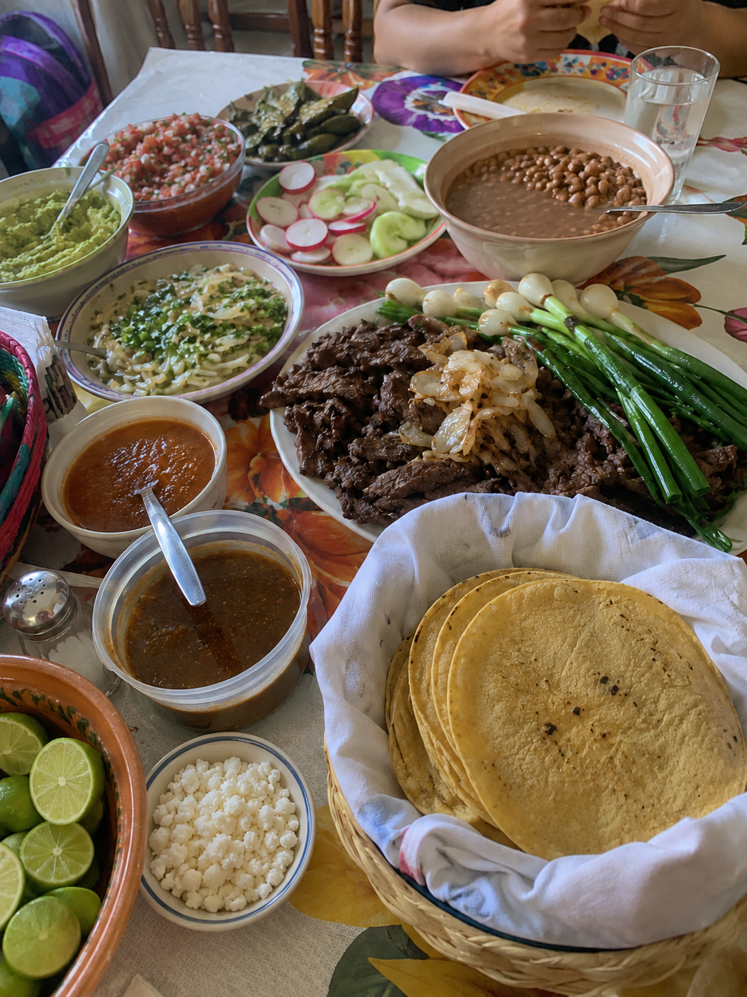 Tu plato no es *un solo alimento.*